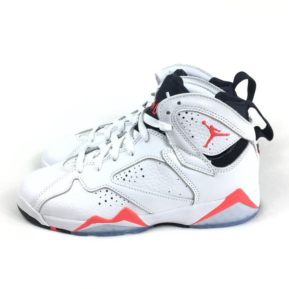 Nike Air Jordan Retro (GS) white Infrared DQ6040-160 youth 6Y